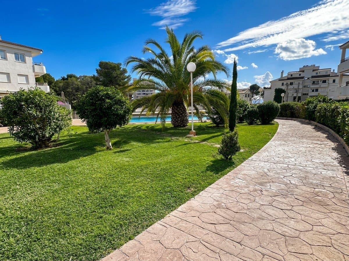 Planta baja reformada con terraza y jardín privado de 100 m² en Sant Agustí
